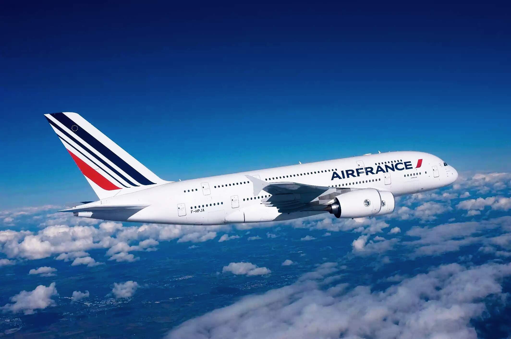 Airlines of the World; “France is in the Air” Air France Aviation for